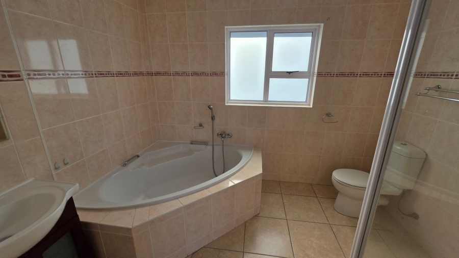 5 Bedroom Property for Sale in Dana Bay Western Cape